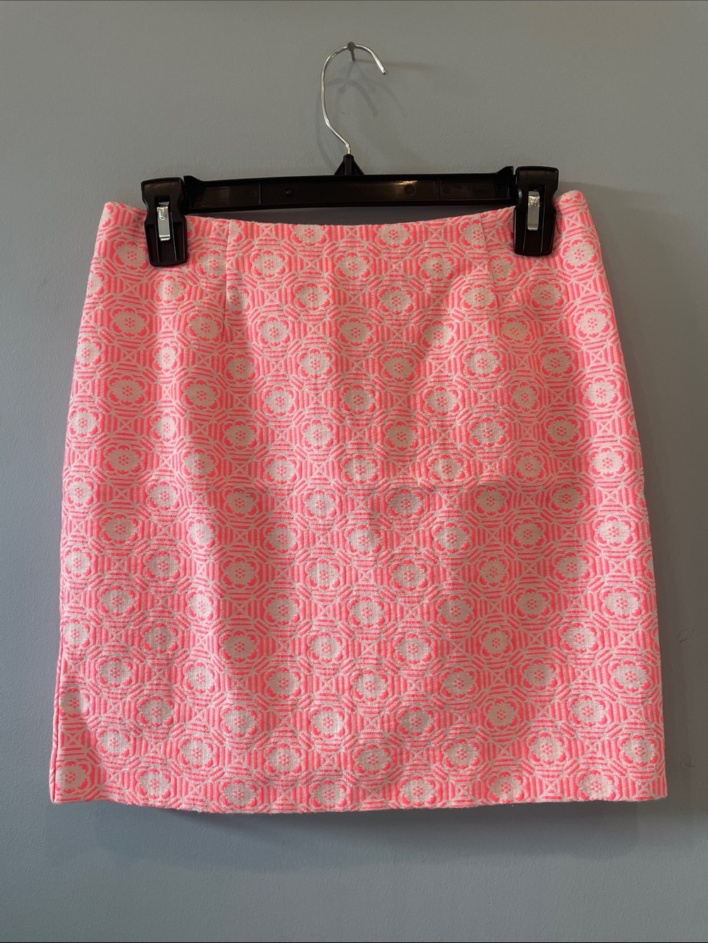 Pink Patterned Women's Skirt summer looks like new size 1